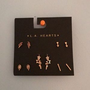 LA hearts earrings